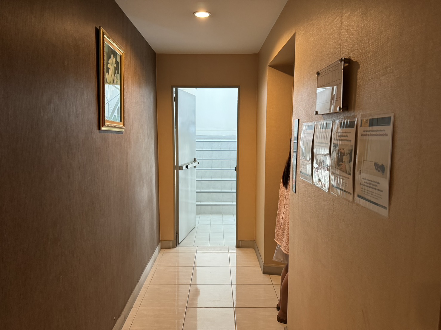 รหัสทรัพย์ 53645 ขายถูกพื้นที่ 62 ตร.ม. ราคา 2,100,000 บาท คอนโด The Trend ซอย คู้บอน 16/1 ถนนคู้บอน โครงการเดอะ เทรนด์ คอนโดทาวน์ (The Trend Condo town)