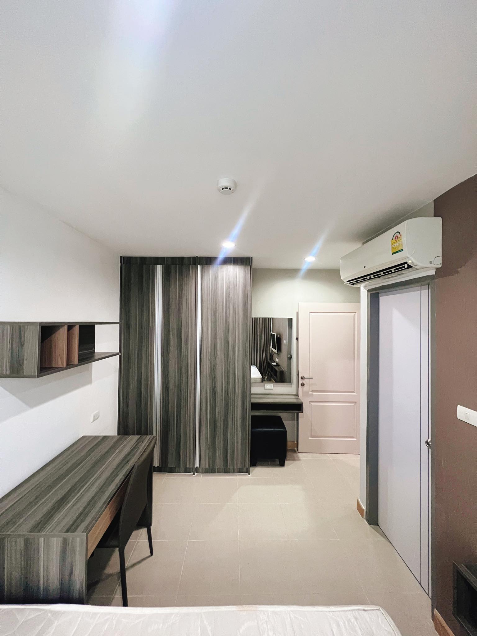 ðĒ āļāļĨāđāļāļĒāđāļāđāļēāļāļāļāđāļ The Unique āļĨāļēāļāļāļĢāđāļēāļ§ 26 āđāļāļĨāđ MRT āđāļāļĩāļĒāļ 100 āđāļĄāļāļĢ āļŦāđāļāļāļŠāļ§āļĒāļāļĢāđāļāļĄāļāļĒāļđāđ âĻ