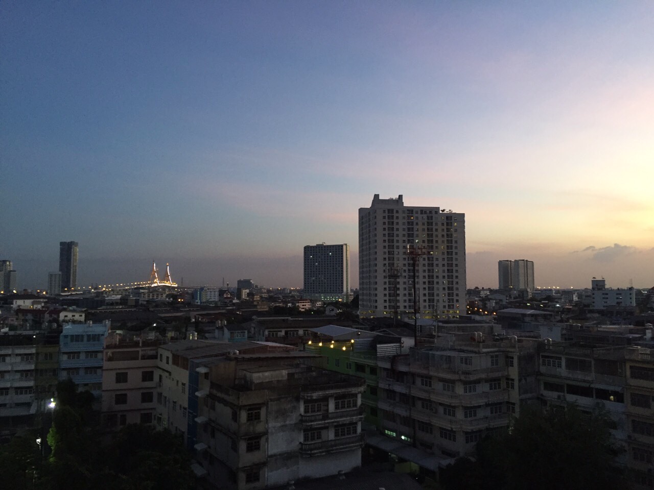 คอนโด The Trust Residence รัชดา-พระราม3 เดอะทรัสต์ เรสซิเด้น พระราม 3 ราคา 2.35 ล้าน ห้อง 1 ห้องนอน 1 ห้องน้ำ