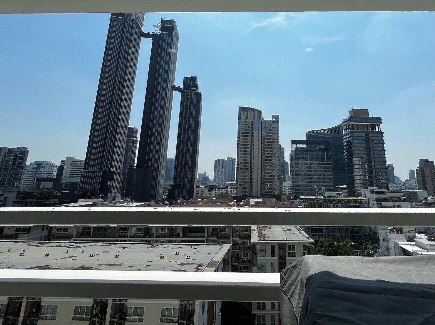 ให้เช่าคอนโด ทองหล่อ ทาวเวอร์ / For Rent Thonglor Tower (English below)