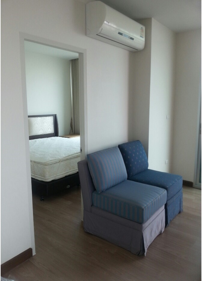 Chewathai Ramkamhaeng (ชีวาทัย รามคำแหง) 1 ห้องนอน ห้องมุม ชั้น 28 ขนาด 35 ตร.ม วิวเมือง - ถนน ราคา 15000 ต่อเดือน