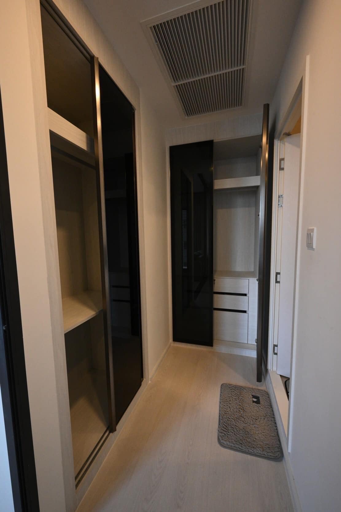 ให้เช่าคอนโด Mazarine Ratchayothin (แมสซารีน รัชโยธิน) - ห้อง Studio ขนาด 35 ตรม. ชั้น 9 ห้องหัวมุม ไม่ร้อน - ครัวปิด