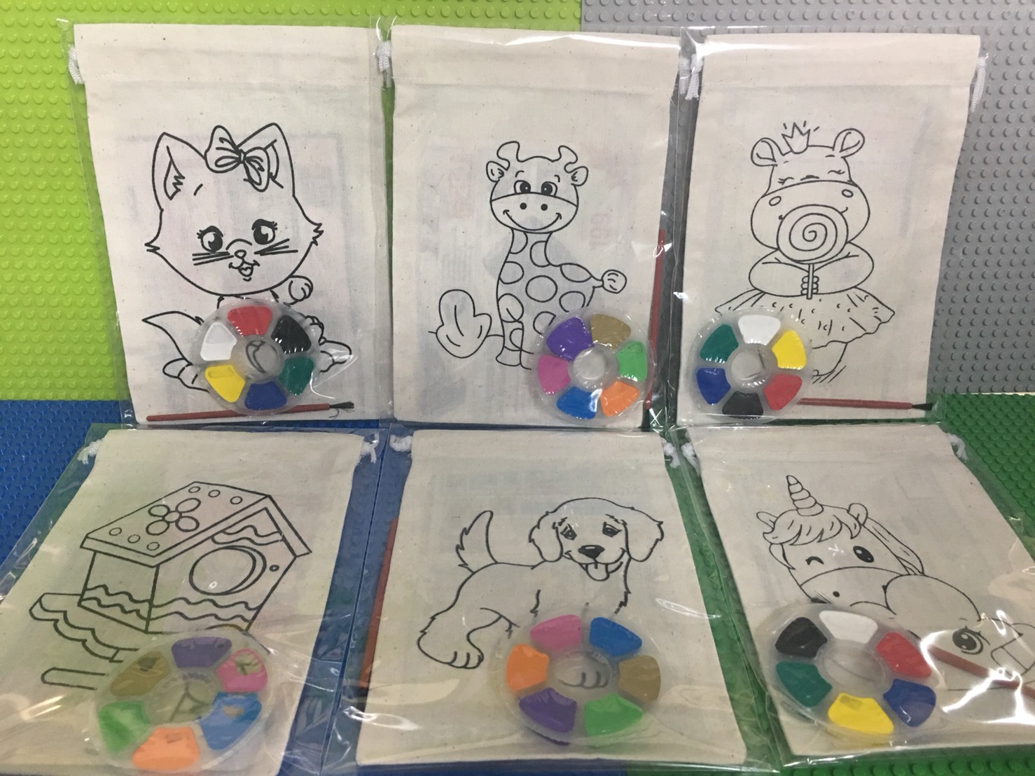 ถุงผ้าระบายสี พร้อมสี+พู่กัน (ขั้นต่ำ 24 ชิ้น)