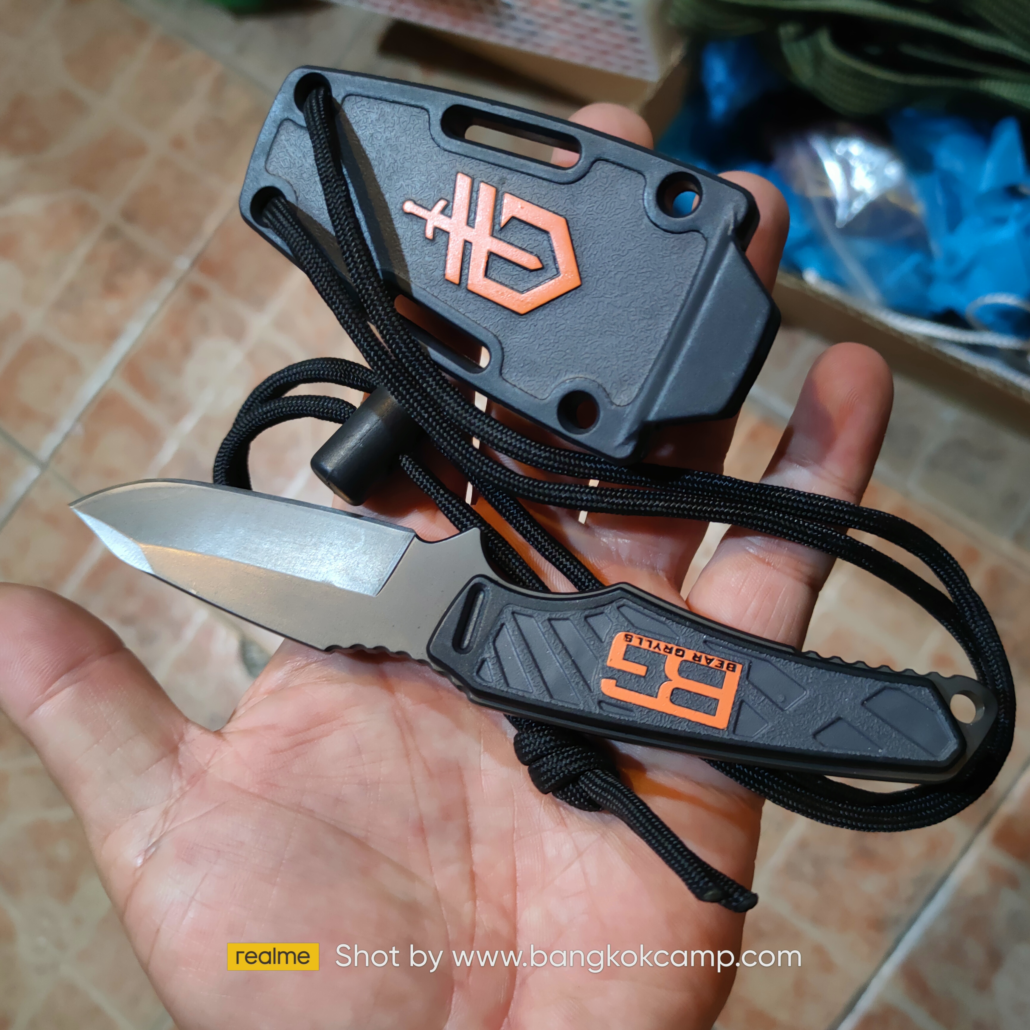 มีดใบตาย/มีดห้อยคอ GERBER BEAR GRYLLS ULTRA COMPACT FIXED BLADE ของใหม่ ของแท้