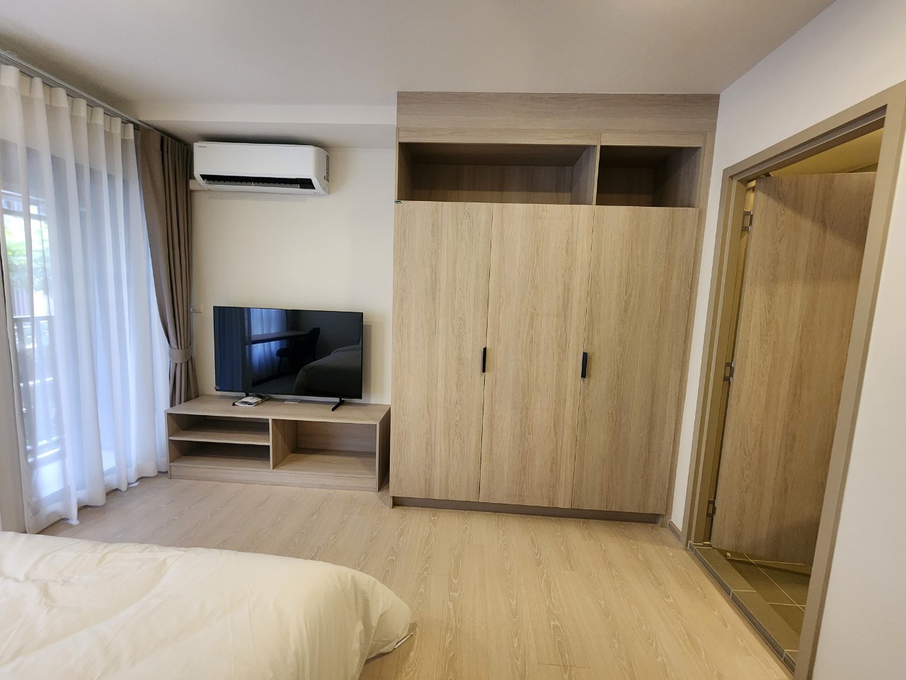 ให้เช่าคอนโด Dcondo Shine Rangsit (ดีคอนโด ชายน์ รังสิต) 🏡✨ดิลสุดพิเศษ สัญญา 1 ปี ได้อยู่ฟรี 2 เดือน