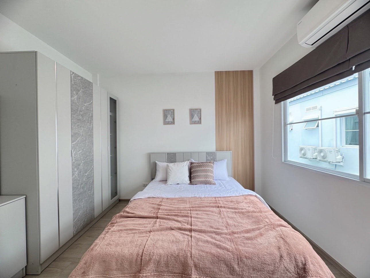 🏡 ให้เช่าทาวน์โฮม Indy 2 บางนา – รามคำแหง 2 บ้านใหม่ ไม่เคยเข้าอยู่ แต่งครบ พร้อมเข้าอยู่ทันที