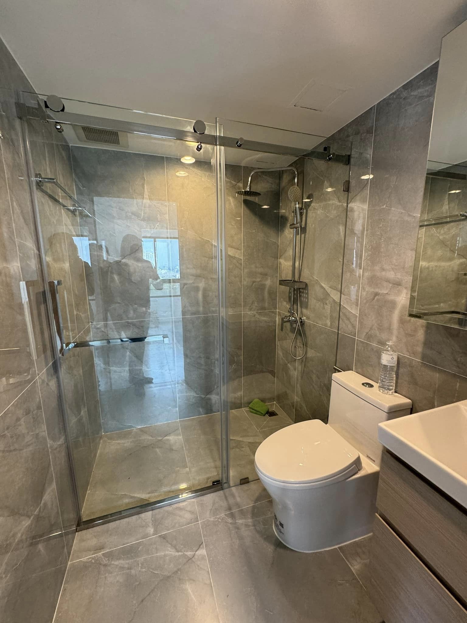 ขาย / ให้เช่าห้องรีโนเวทใหม่ Lumpini Ville Sukhumvit 77 (ลุมพินี วิลล์ สุขุมวิท 77) ( 1 ) ห้องขนาด 62 ตรม. 2 ห้องนอน