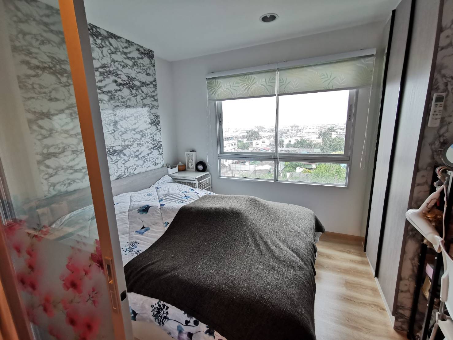 ขายคอนโด พรีเซนต์ คอนโด เอกชัย 32 Present Condo Ekachai 32 10 นาทีจาก BTS วุฒากาศ แบบห้อง : 1 ห้องนอน