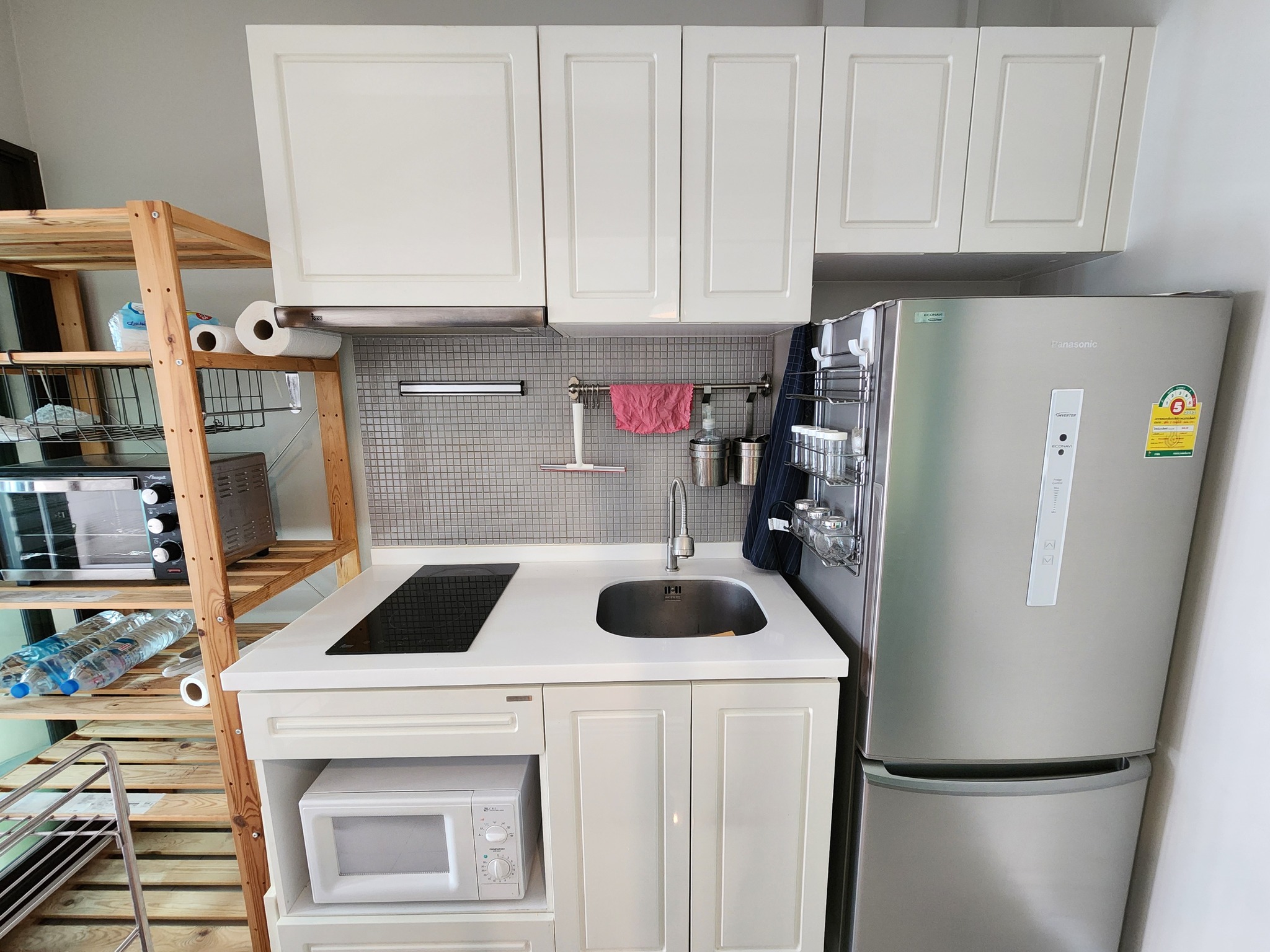 ให้เช่าคอนโด 1 ห้องนอน 1 ห้องน้ำ ขนาด 29 ตรม ชั้น 6 ทิศตะวันตก 18,000 บาท/เดือน สัญญาเช่าอย่างน้อย 1 ปี