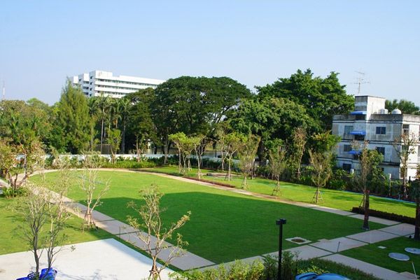 ให้เช่า iCondo Serithai Green Space (ไอคอนโด เสรีไทย กรีนสเปซ) ตั้งอยู่หน้าถนนเสรีไทย ระหว่างเสรีไทย43-45 ห้องทำใหม่เอี่ยม สวยจนหลงรัก