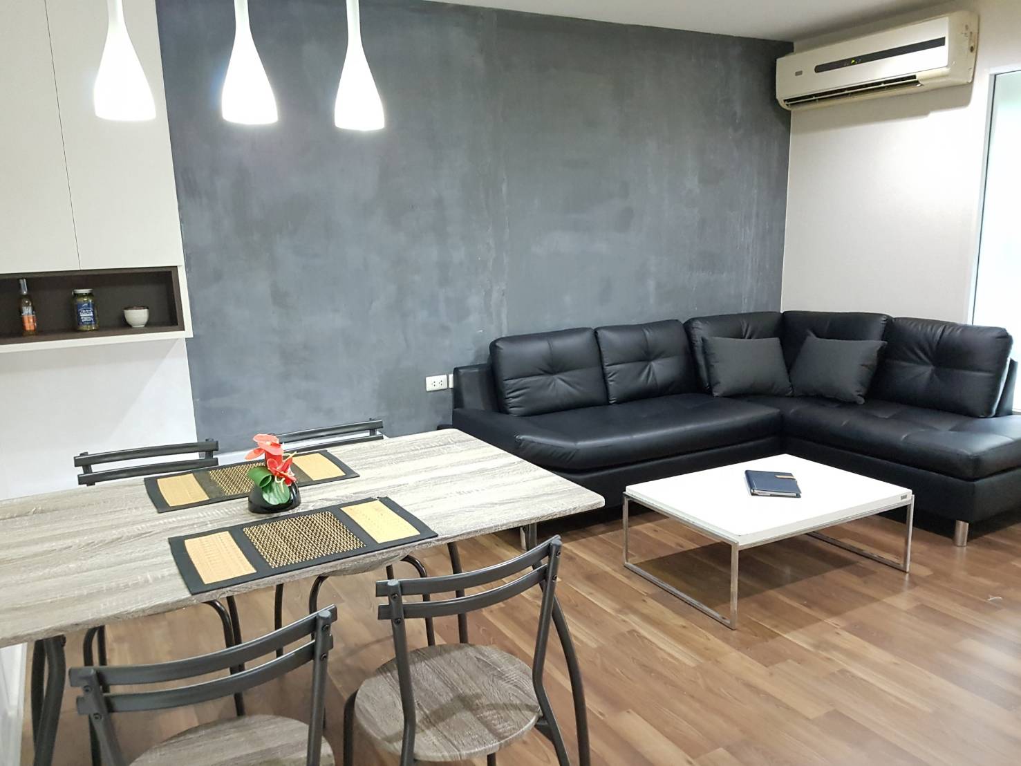 ขายคอนโดThe Room Sukhumvit 79 (เดอะ รูม สุขุมวิท 79) 2 ห้องนอน 1 ห้องน้ำ 1 ห้องนั่งเล่น ระเบียงสองฝั่ง