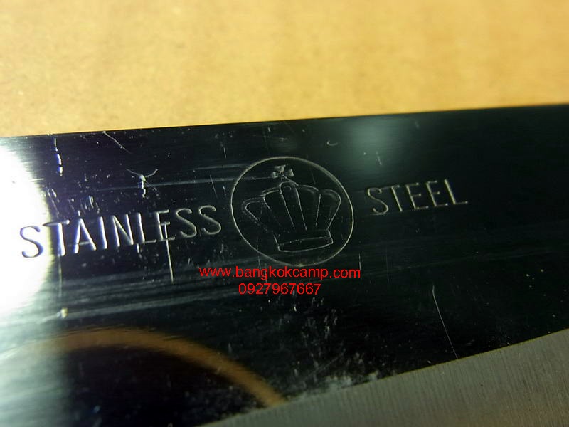 มีดญี่ปุ่น ใบมีด7นิ้ว ตรามงกุฎ STAINLESS STEEL Made in Japan แท้ ของใหม่เก่าเก็บ