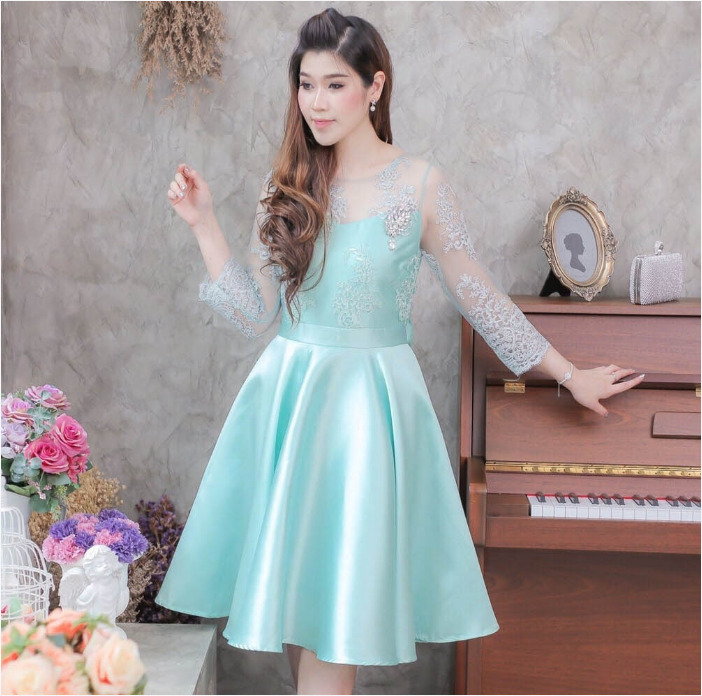 ชุดออกงาน/ชุดไปงานแต่งงานสีเขียวมิ้น แขนสีส่วน กระโปรงบาน แนวสวยหวาน เรียบหรู ดูดี