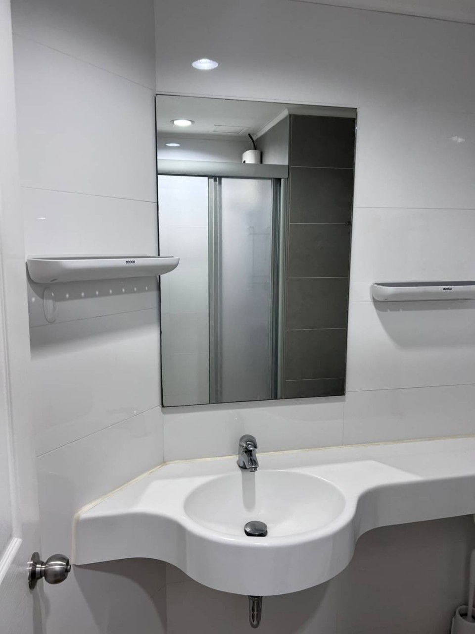 ให้เช่าคอนโด Lumpini Place Rama 4 - Kluaynamthai (ลุมพินี เพลส พระราม 4 - กล้วยน้ำไท) 1 ห้องนอน 1 ห้องน้ำ ขนาด 29 ตรม.