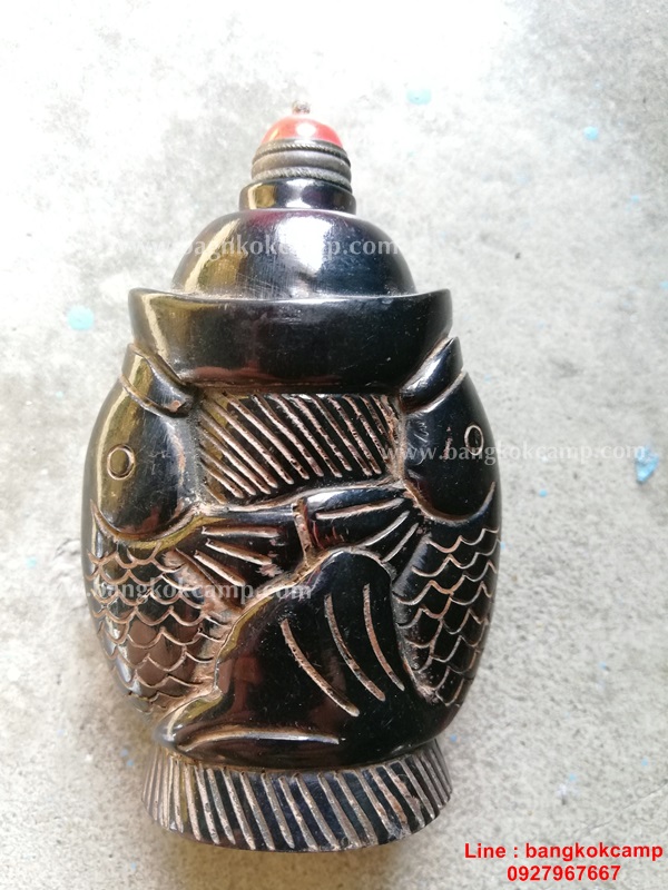 ขวดยานัตถ์ แกะจากเขาสัตว์ รูปปลาคู่ (4)