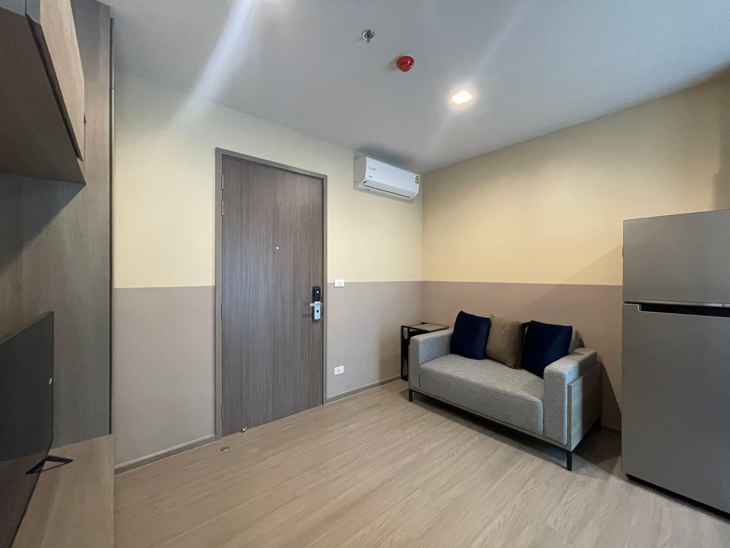 🏢 ปล่อยเช่า คอนโด The Base เพชรบุรี-ทองหล่อ (THE BASE Phetchaburi-Thonglor)