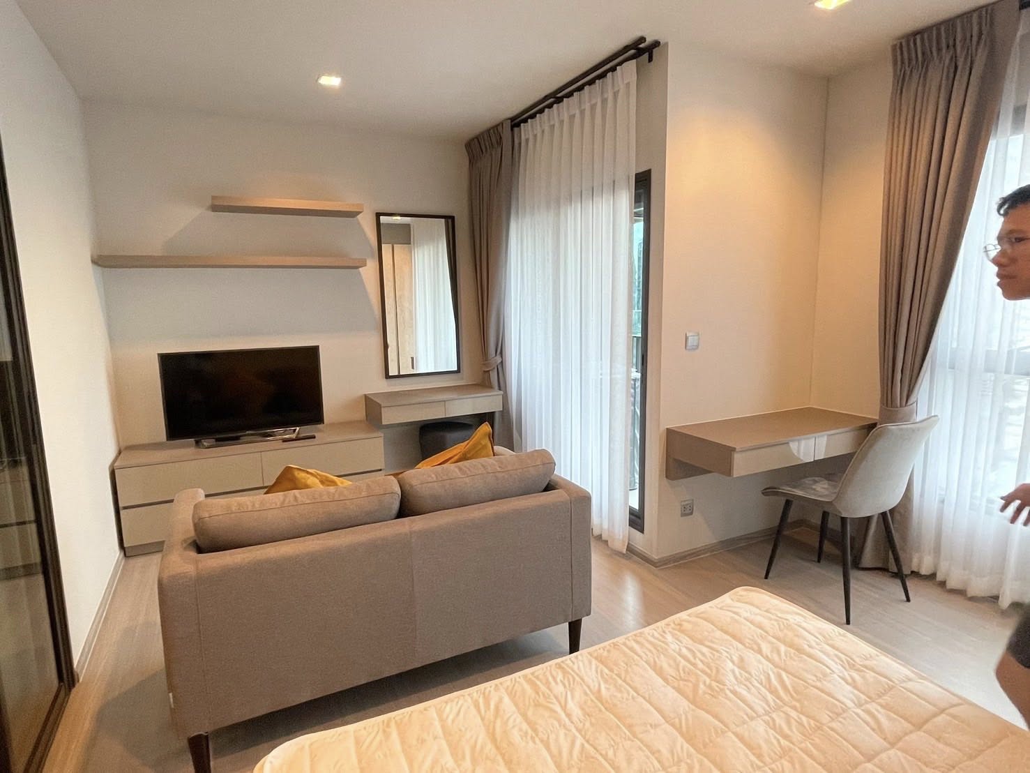 ให้เช่าคอนโด ไลฟ์ อโศก–พระราม 9 / For Rent Life Asoke – Rama 9 (English below)