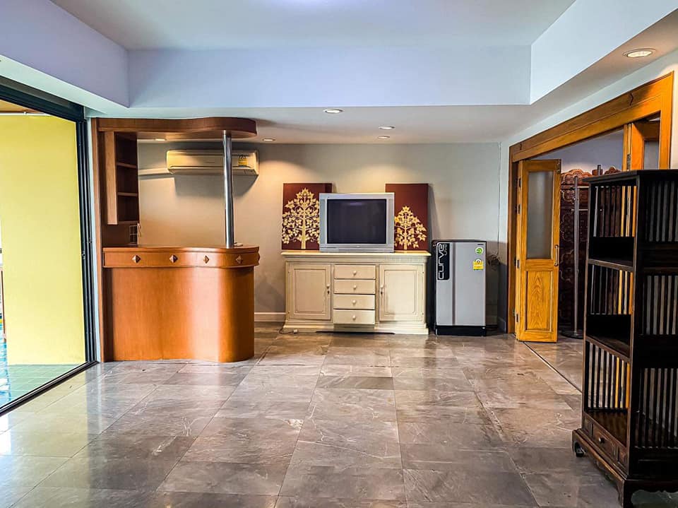 ขายถูก คอนโดใจกลางเมือง ทำเลทอง Sathorn Condo Place (สาธร คอนโด เพลส) รายละเอียดของห้อง 2 ห้องนอน 2 ห้องน้ำ