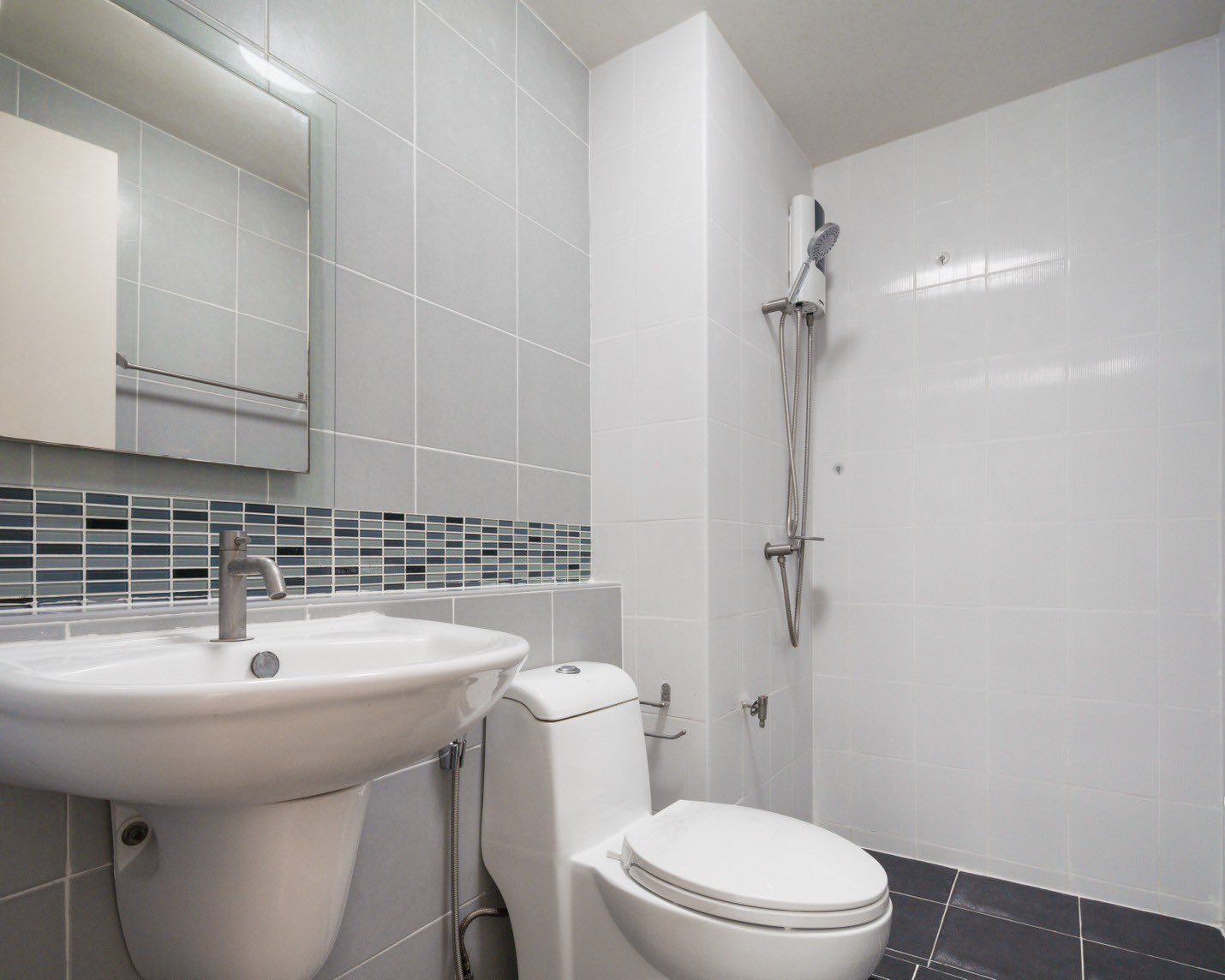 ✨ ขายด่วน! dcondo Ram Intra (ดีคอนโด รามอินทรา) 1 ห้องนอน 1 ห้องน้ำ, ครัวแยก ขนาด 30 ตรม. ชั้น 3 ตึก D ระเบียงทิศใต้ 🌿