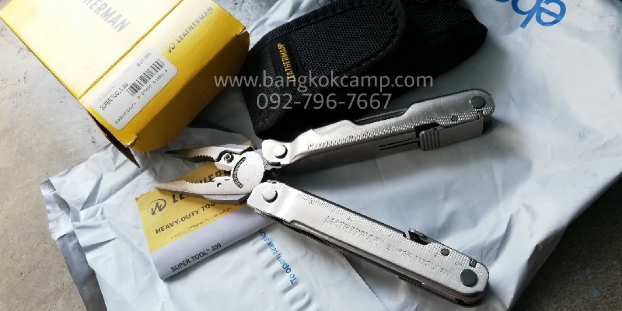 คีมเอนกประสงค์ Leatherman Super Tool® 300 Tools พร้อมซองผ้า Made in USA