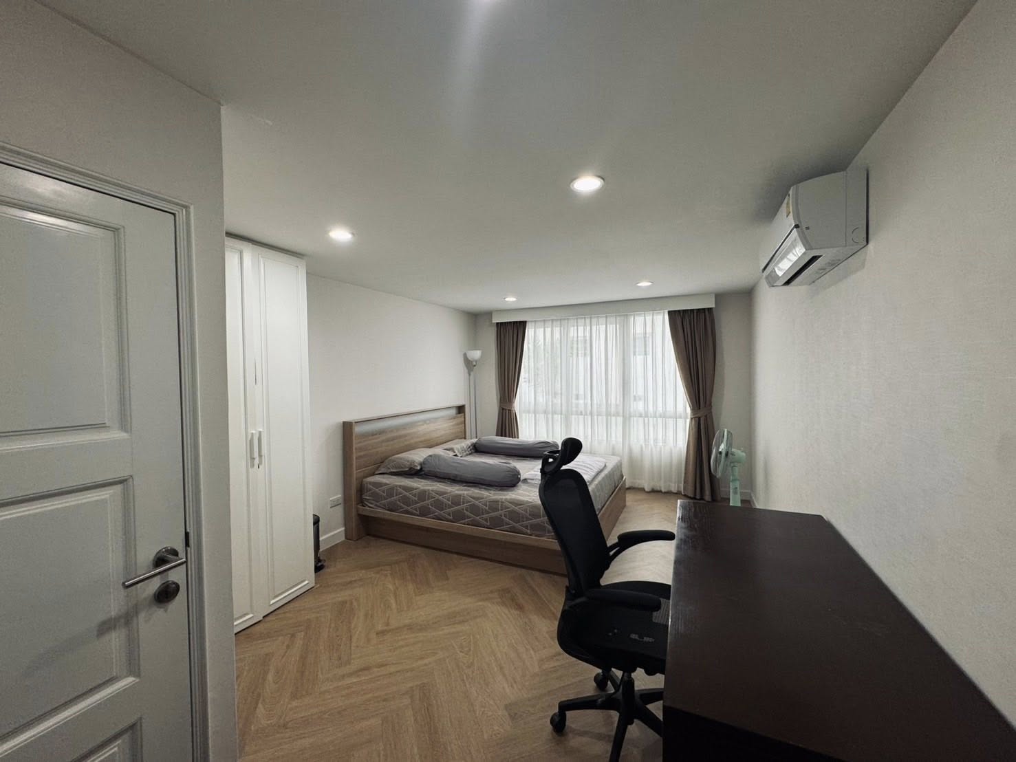 🏡✨ ขาย / ให้เช่าคอนโด บ้านสิริสาทร สวนพลู (Baan Siri Sathorn Suanplu)