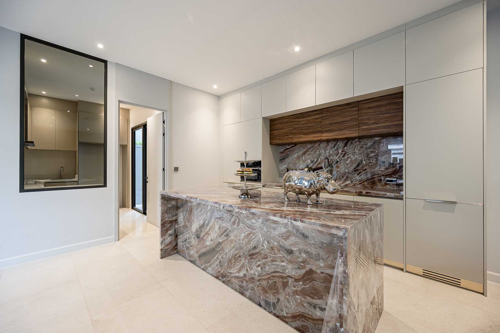 ✨ ให้เช่าบ้านเดี่ยวสุดหรู 3 ชั้น โครงการ BuGaan Pattanakarn (โครงการ บูก้าน พัฒนาการ) จากแสนสิริ 🏡 สไตล์ Modern Luxury พร้อม สระว่ายน้ำส่วนตัวบนชั้น 2 ✨