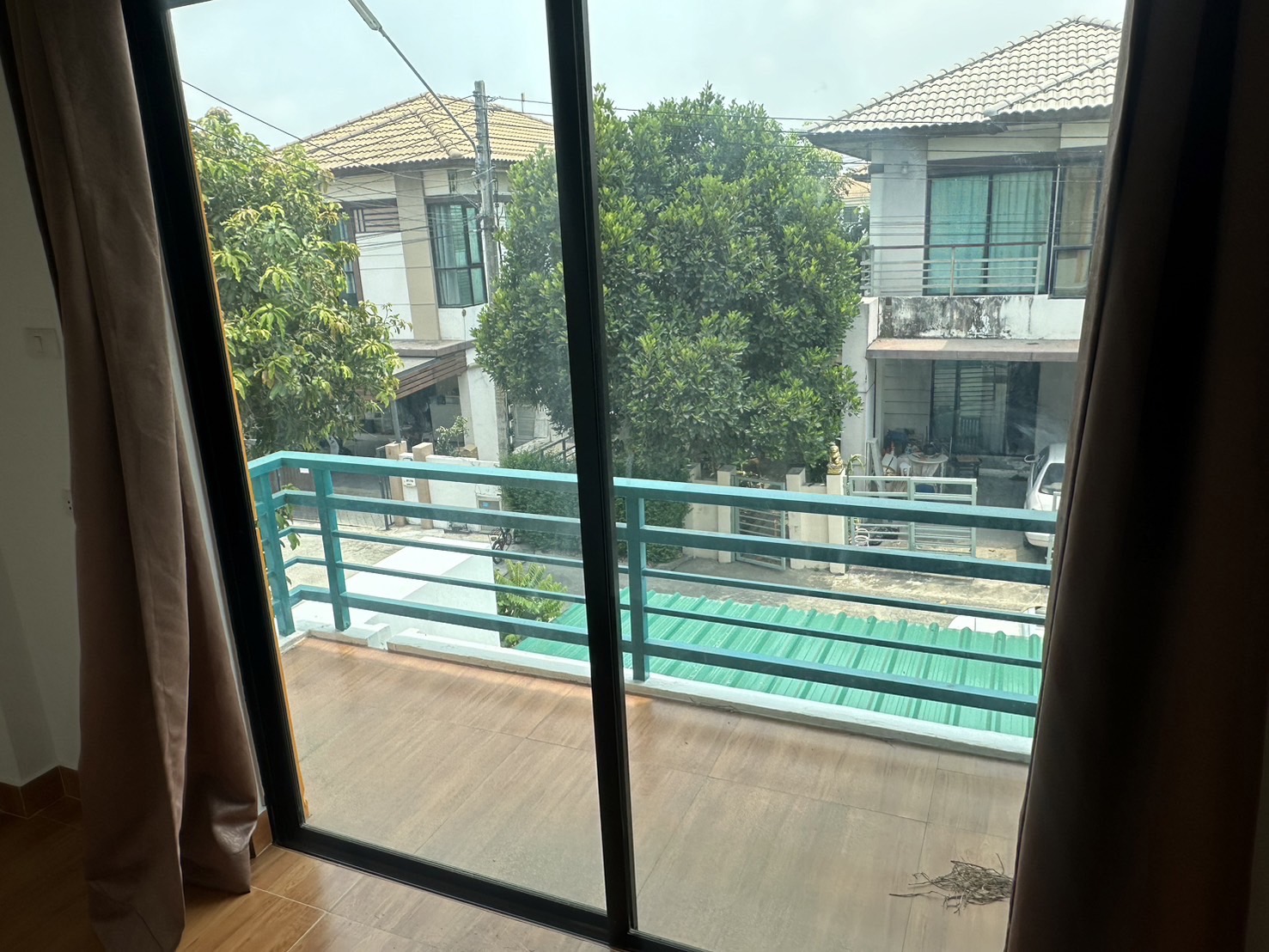 ขายบ้านเดี่ยวรีโนเวทใหม่ทั้งหลัง Baan Fah Piyarom Nesto - บ้านฟ้าปิยรมย์ เนสโต้ ลำลูกกา คลอง 6