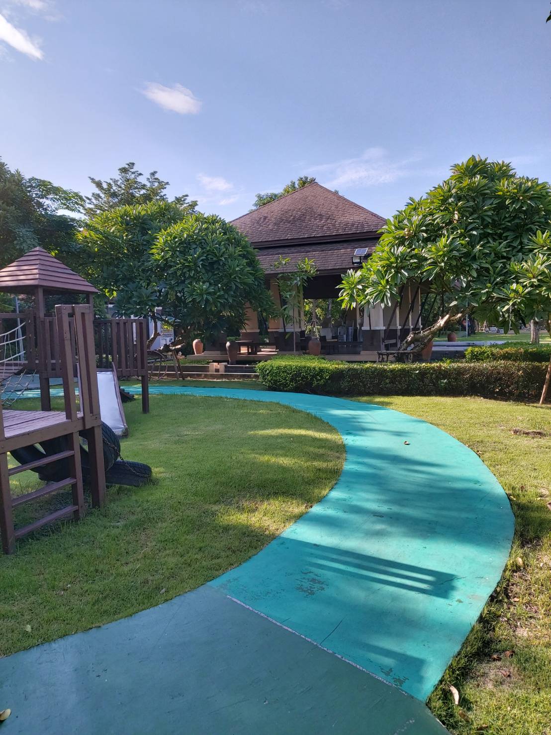 ขาย / เช่าบ้านเดี่ยว 2 ชั้น โครงการหมู่บ้านเดี่ยว ศุภาลัย สุวรรณภูมิ Supalai Suvarnabhumi ถ.ลาดกระบัง 1ก/14 ขายราคา 15,900,000บาท