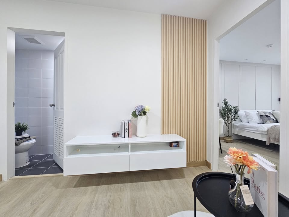 ขายคอนโด เดอะคิทท์พลัส นวมินทร์ ห้องตกแต่งใหม่ ชั้น 4 ขนาด 31 ตร.ม. 1 ห้องนอน พร้อมอยู่ ราคาพิเศษเพียง 1.39 ล้านบาท