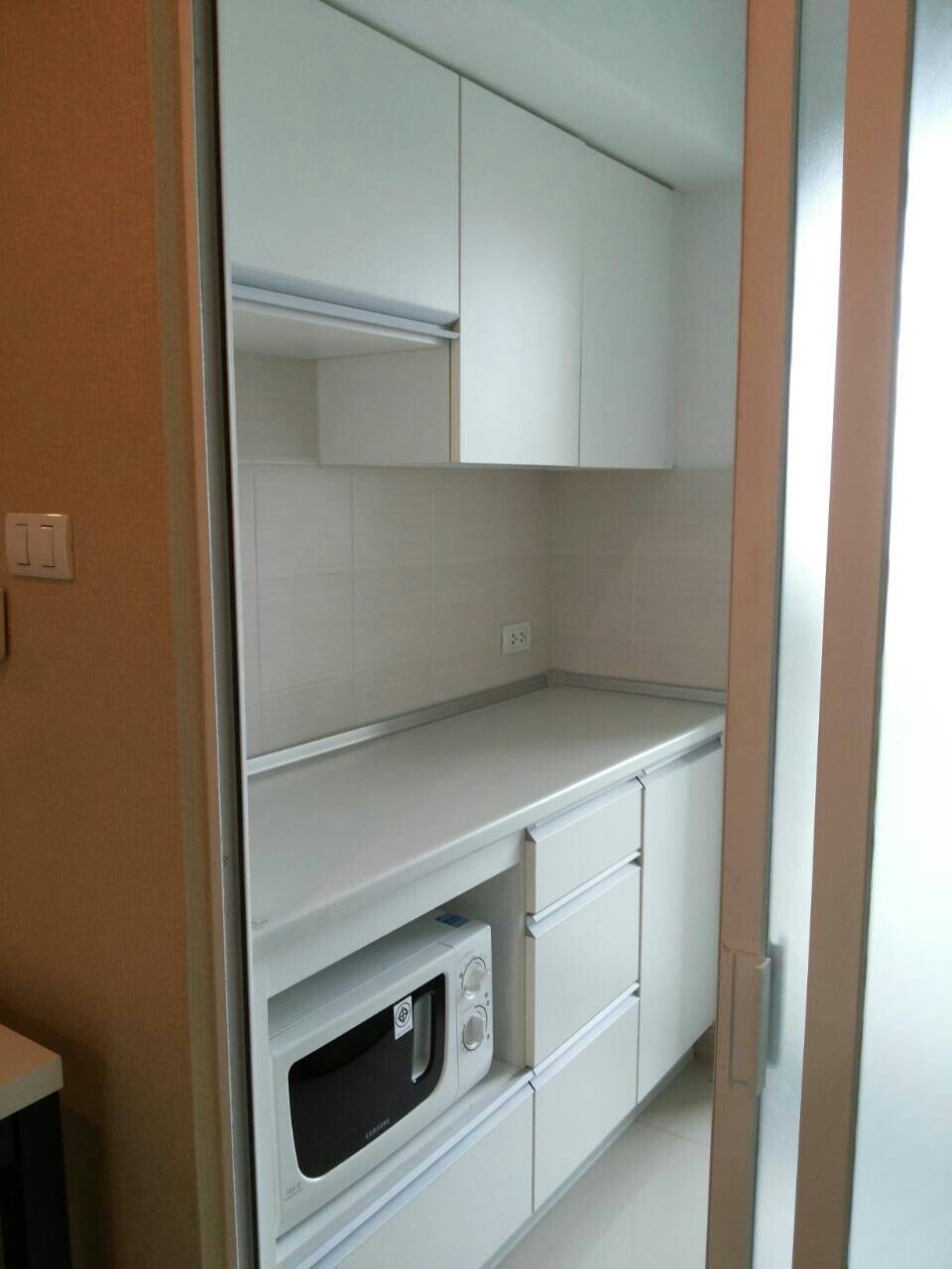 ขาย / เช่า ลุมพินี พระรามเก้า (LPN พระราม9) ชั้น 15 ทิศตะวันออก ห้องขนาด 37 ตรม.