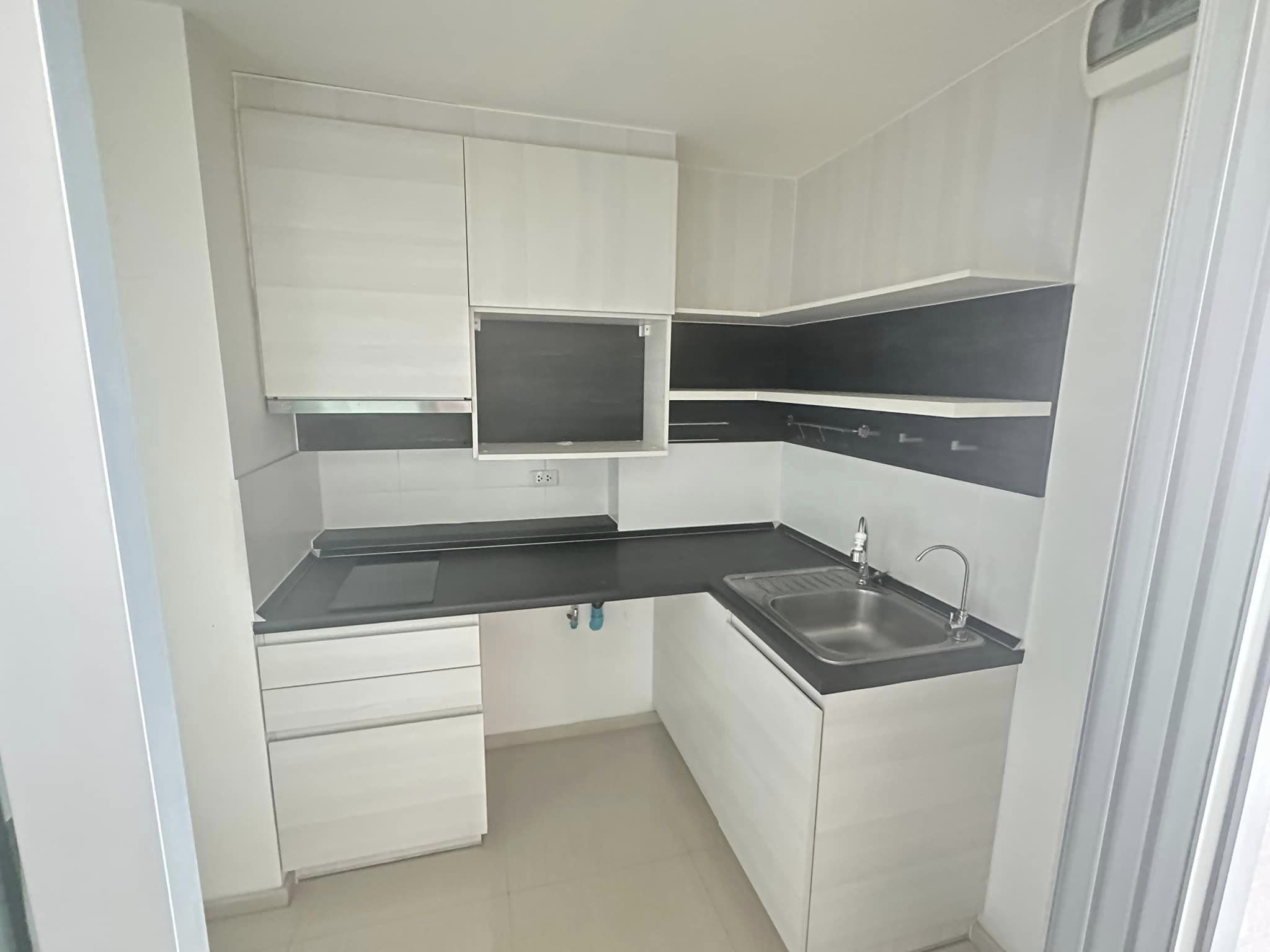 ขายขาดทุน! คอนโด Life Ratchadapisek (ไลฟ์ รัชดาภิเษก) 2 ห้องนอน | 1 ห้องน้ำ | 46 ตร.ม. | ชั้น 19 | วิวสวน