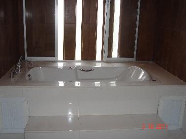 ขายบ้านริมทะเลโครงการ Rama Harbour View Condo (รามาฮาร์เบอร์วิว คอนโดมิเนียม) 4 ห้องนอน 4 ห้องน้ำ