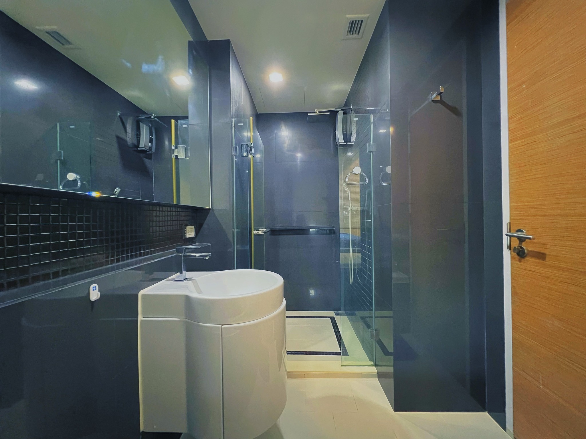 ให้เช่าคอนโด ริธึ่ม สุขุมวิท 50 / For Rent Rhythm Sukhumvit 50 (English below)