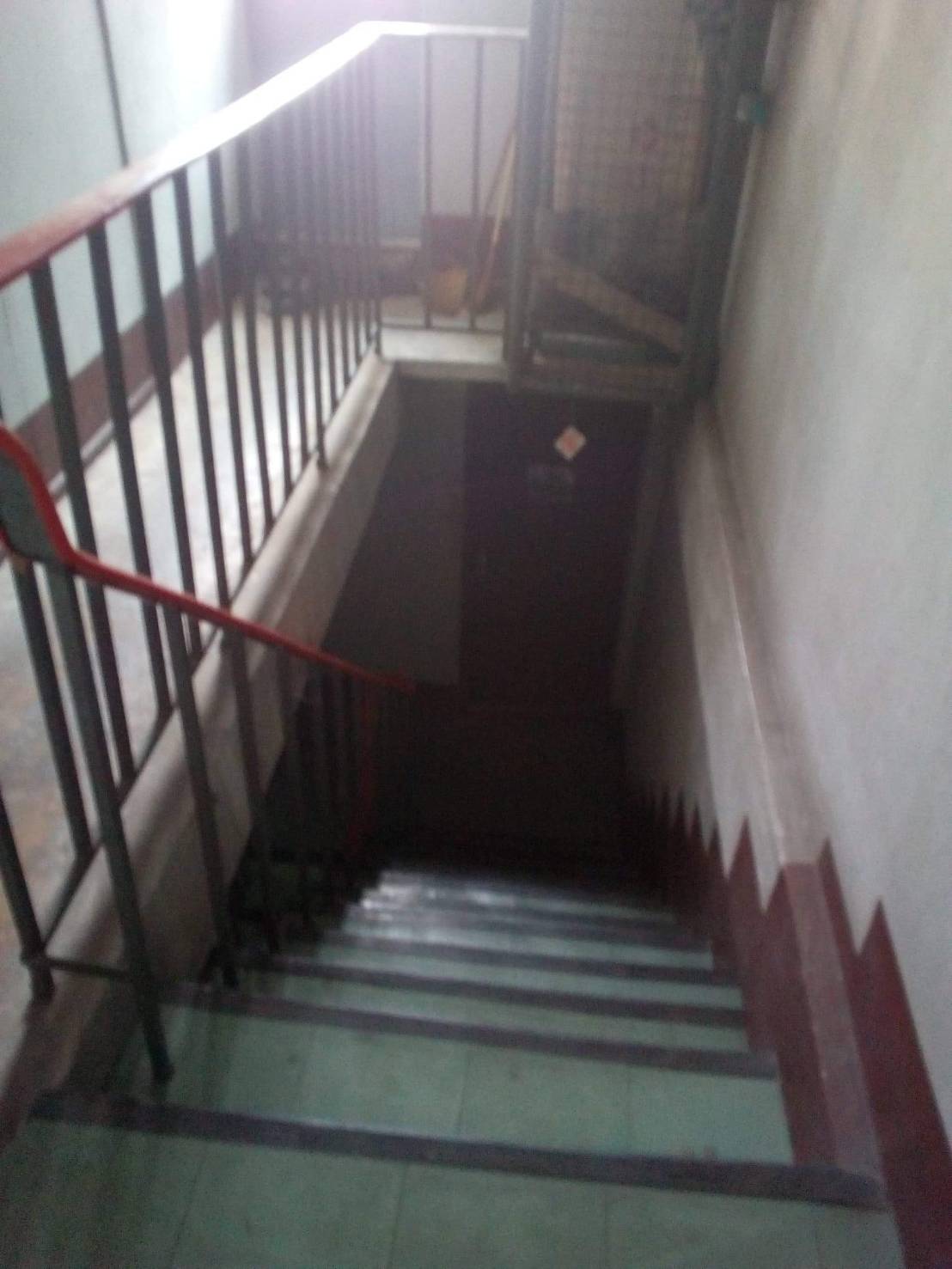 ขายตึกแถว 5 ชั้น ขนาด 25 ตร.วา ( พร้อมกิจการห้องเช่า 14 ห้อง ) ตั้งอยู่ถนนประชาสงเคราะห์ ซอย 16