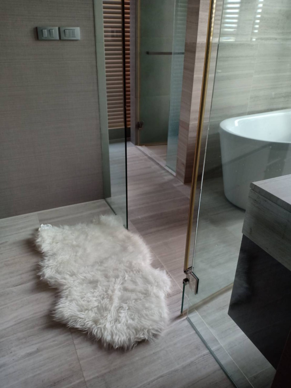 ให้เช่าคอนโด The Diplomat Sathorn (เดอะ ดิโพลแมท สาธร) 2 ห้องนอน 2 ห้องน้ำ ขนาดพื้นที่ใช้สอย 77 ตารางเมตร