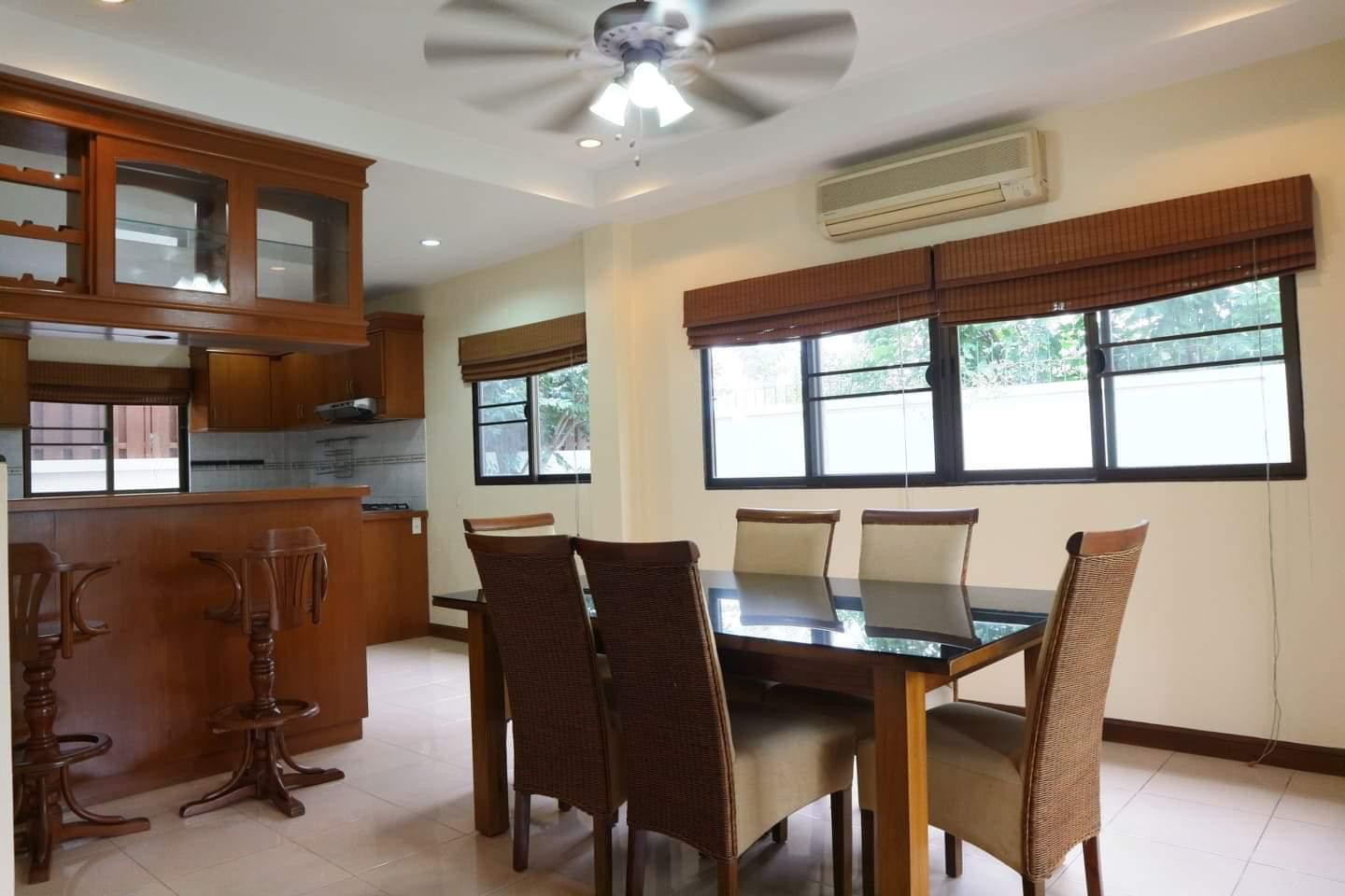 ขาย / เช่า บ้านเดียว 2 ชั้น หมู่บ้าน สยามเพส พัทยา ค่าเช่า 25,000 บาทต่อเดือนรายเดือน