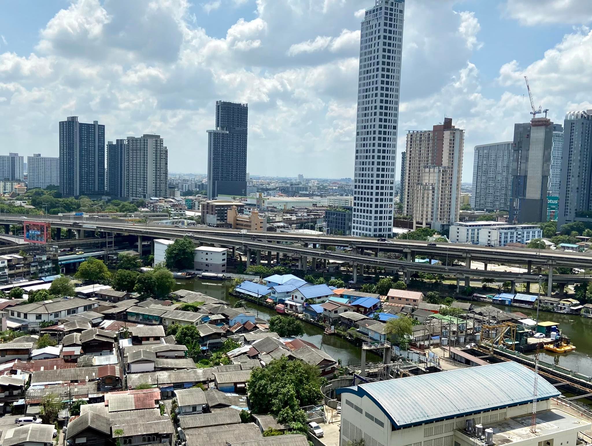 ให้เช่าคอนโด Aspire Sukhumvit 48 (แอสไพร์ สุขุมวิท 48) 1 ห้องนอน 1 ห้องน้ำ ขนาด 38 ตรม. ชั้น16 เฟอร์นิเจอร์ครบ