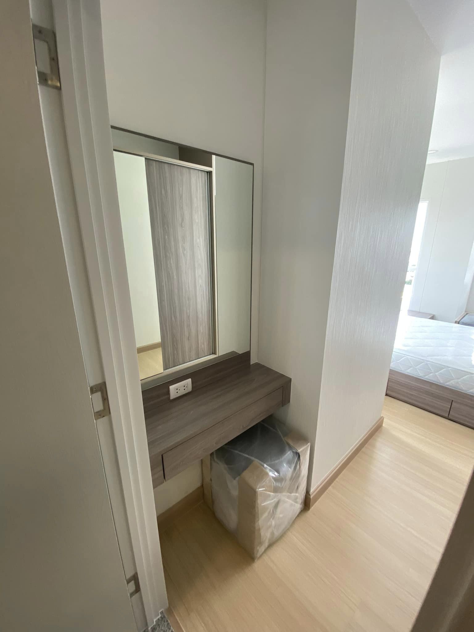 ให้เช่าคอนโด Supalai Veranda Ramkhamhaeng (ศุภาลัย เวอเรนด้า รามคำแหง) - 2 ห้องนอน; 2 ห้องน้ำ; ครัวแยก; ห้องมุม