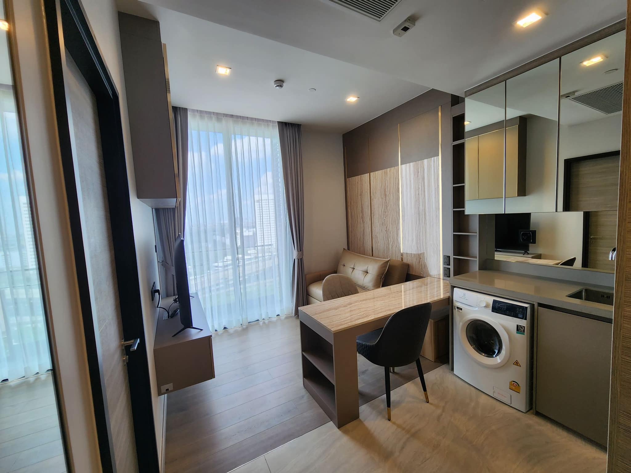 Condo for rent (Ready to move in immedately) / คอนโดให้เช่าพร้อมเข้าอยู่ทันที โครงการ The Crest Park Residences (เดอะ เครสท์ พาร์ค เรสซิเดนซ์)