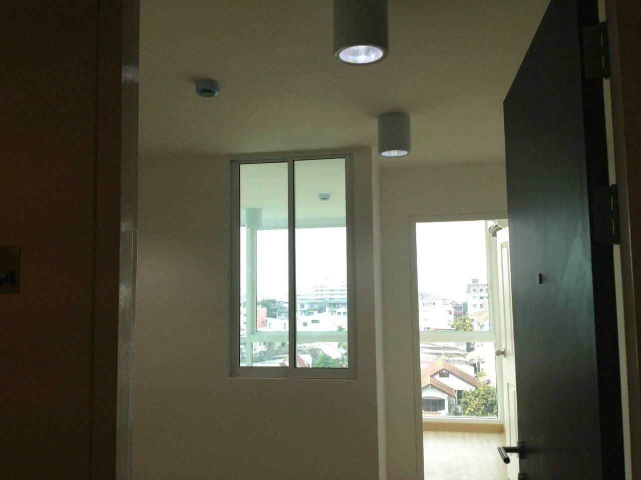 ให้เช่า CONDO: CHATEAU IN TOWN คอนโดชาโตร์ อินทาวน์ 1 ห้องนอน ราคา 12000 / เดือน ชั้น 7