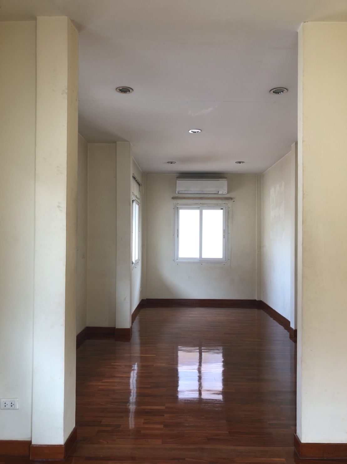 ขายบ้านเดี่ยว 2 ชั้น หมู่บ้าน โครงการ เศรณี รายา 1 Seranee Raya 1 ถ. นาวง สีกัน ดอนเมือง 3 ห้องนอน (รีโนเวทใหม่ทั้งหลัง)