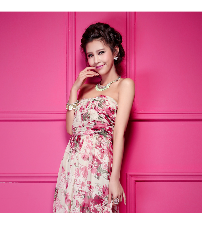 maxi dress ชุดเดรสยาวเกาะอก งานแต่งงาน ผ้าชีฟอง พื้นสีเบจลายดอกไม้สีชมพูเขียว ใส่ออกงาน น่ารัก สวยๆ Asia Street Fashion