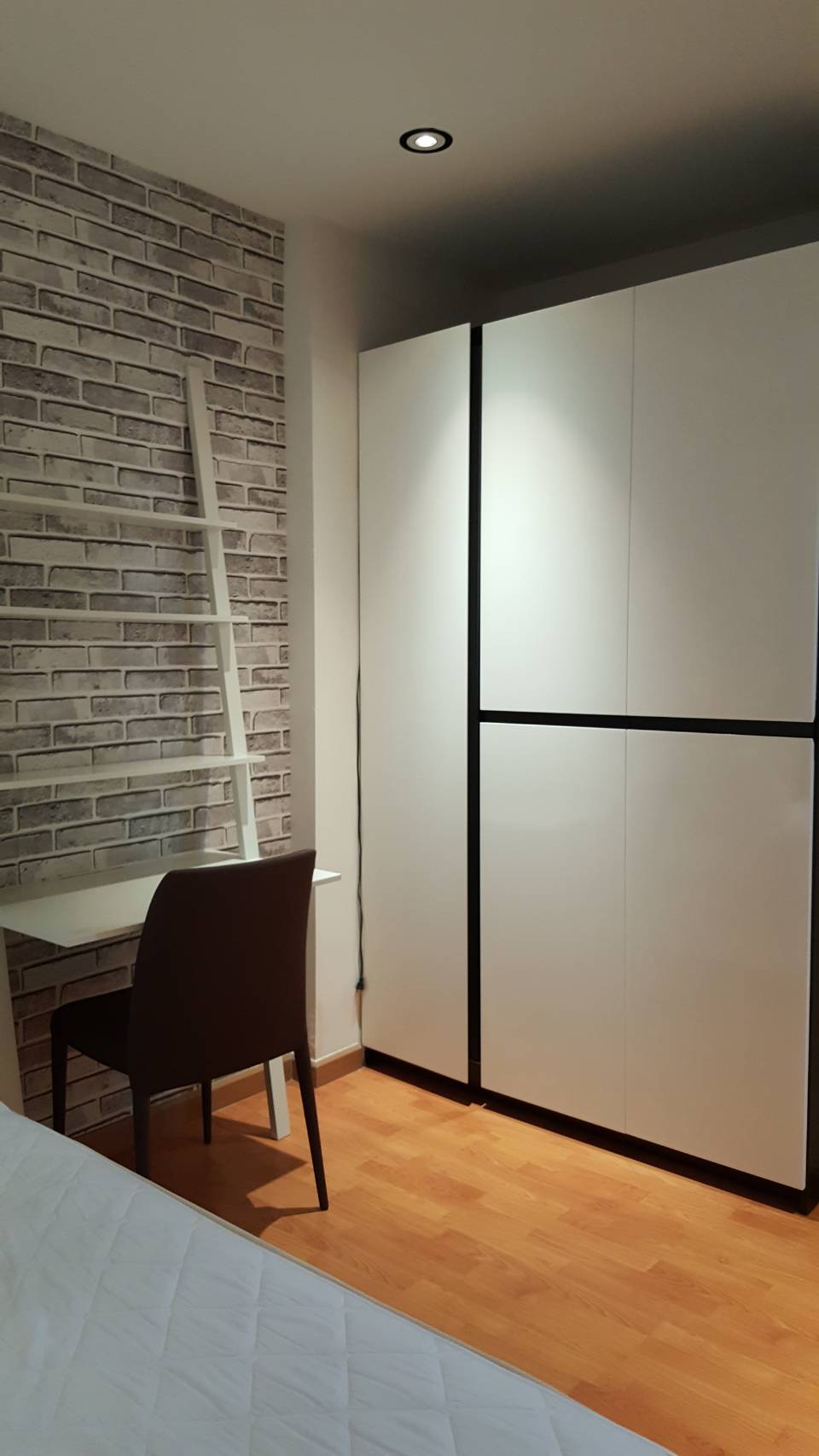 ให้เช่าคอนโด The President Sathorn-Ratchaphruek 2 (เดอะ เพรสซิเดนท์ สาทร-ราชพฤกษ์ 2) 1 ห้องนอน 1 ห้องน้ำ