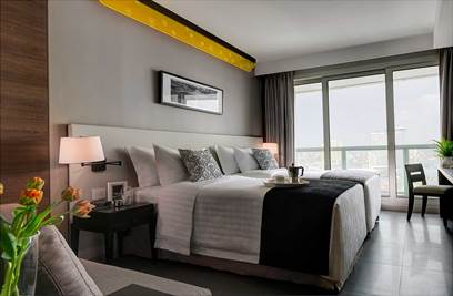 Klapsons The River Residences BangkokStudio (35 sqm.) at THB 60,000 net per month **1 year contract at THB 50,000 net per month** **Ready to move in**