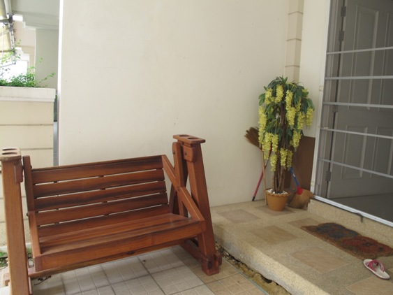 ให้เช่าทาวเฮ้าส์ หมู่บ้านพลัส ซิตี้พาร์ค Plus City Park ของแสนสิริ 3 ชั้น 3 นอน 3 น้ำ พื้นที่ 20 ตร.วา