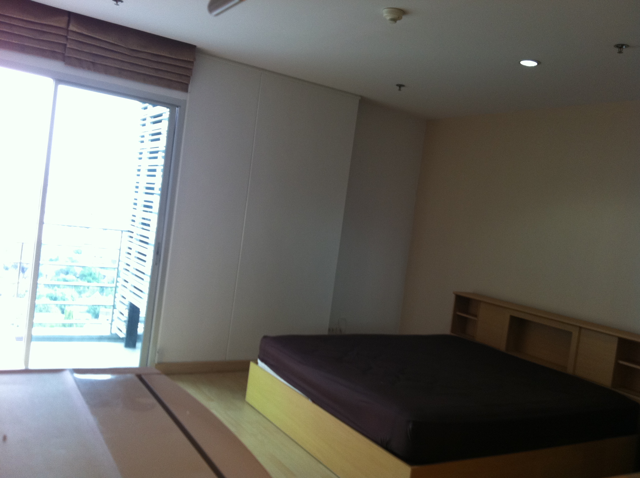 The LIGHT LadPhrao เดอะไลท์ ลาดพร้าว คอนโดมิเนียม ให้เช่า