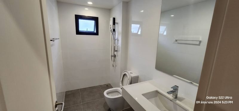 ให้เช่า 95,000 บาท ต่อเดือน Baan Lumpini Suanluang Rama 9 (บ้านลุมพินี สวนหลวง ร.9) มี 4 ห้องนอน