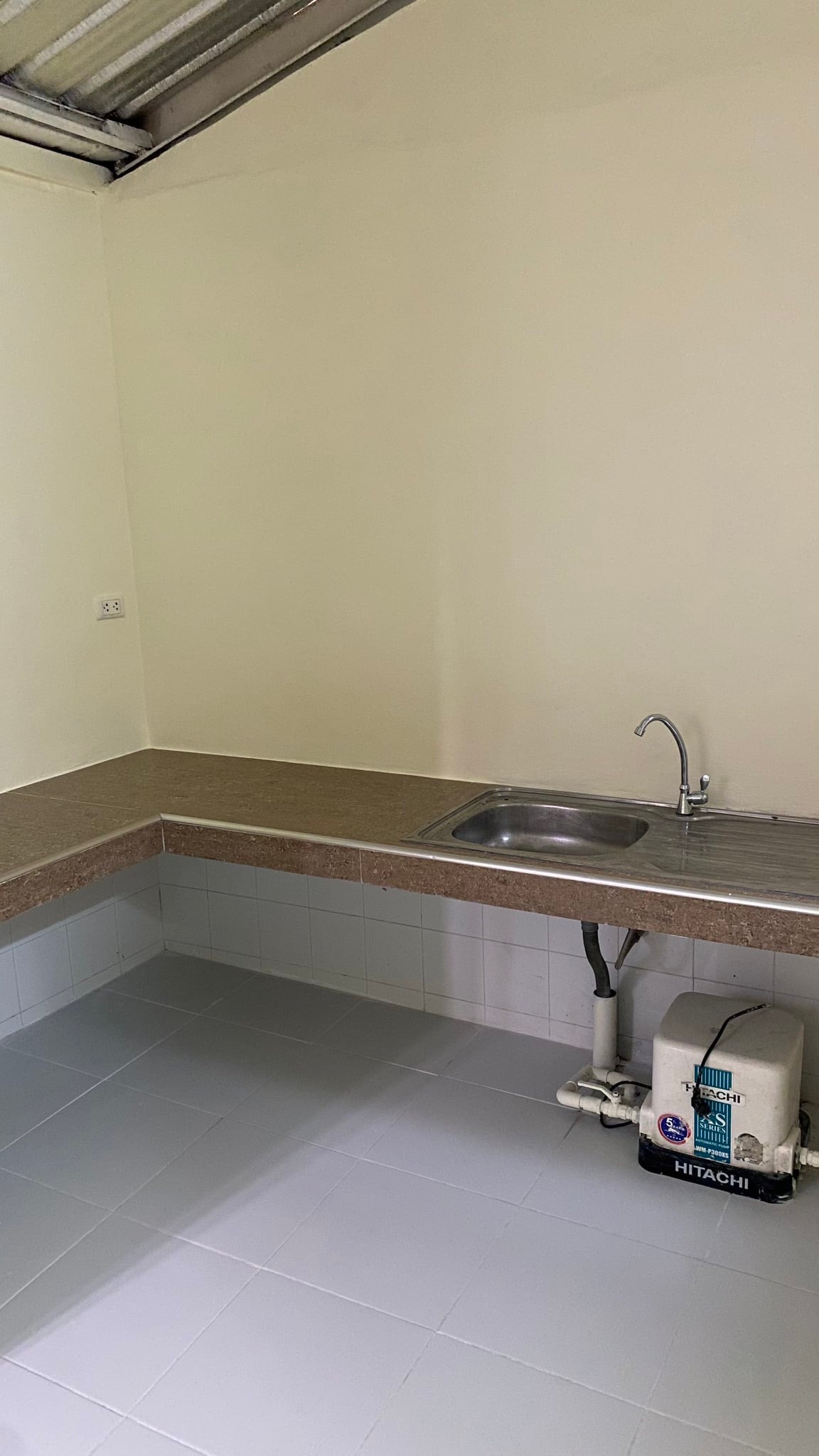 ขาย / ให้เช่า ทาวน์โฮม ,โฮมออฟฟิศ 3 ชั้น โครงการ Baan Klang Muang The Royal Monaco Srinakarin-Pattanakarn