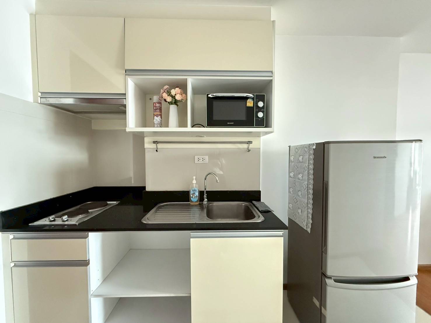 🌟 ให้เช่าคอนโด Abstracts Phahonyothin Park แอ็บสแตร็กส์ พหลโยธิน พาร์ค อาคาร A 📍 ใกล้ BTS ห้าแยกลาดพร้าว 300 เมตร