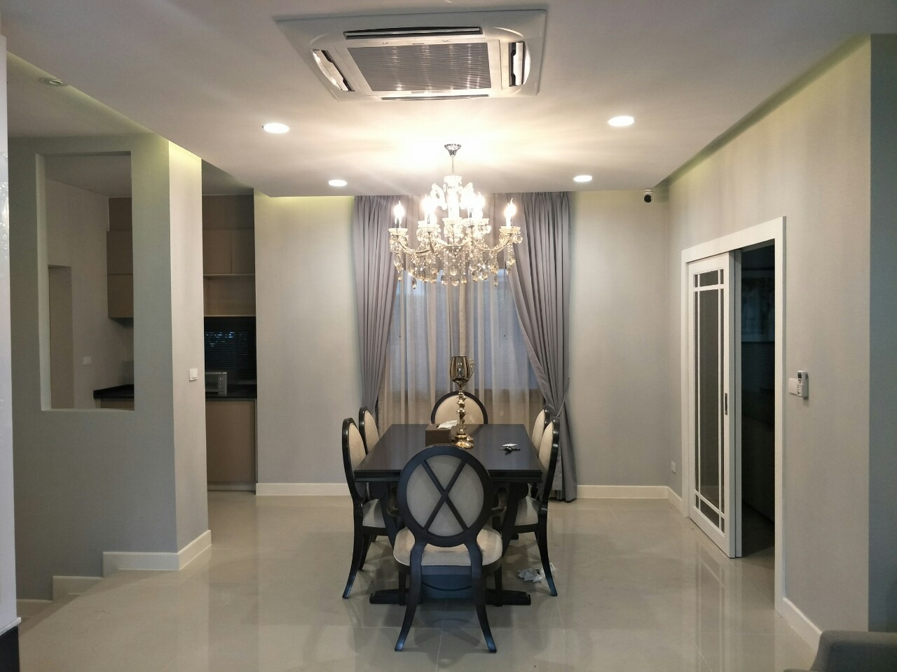 ขายด่วนบ้านเดี่ยว 2 ชั้น หมู่บ้านเศรษฐสิริ วงแหวน-ลำลูกกา ใกล้วงแหวนรอบนอกตะวันออก ติดถนนลำลูกกา จาก แสนสิริ